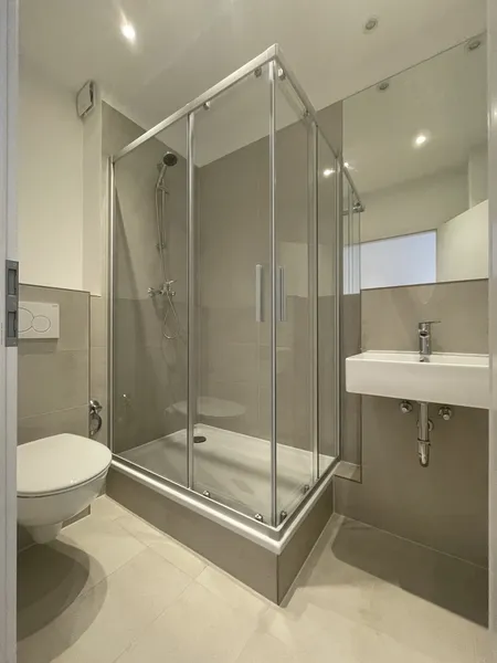 Modernisierte 1 Zimmerwohnung mit Einbauküche und Balkon — photo 1